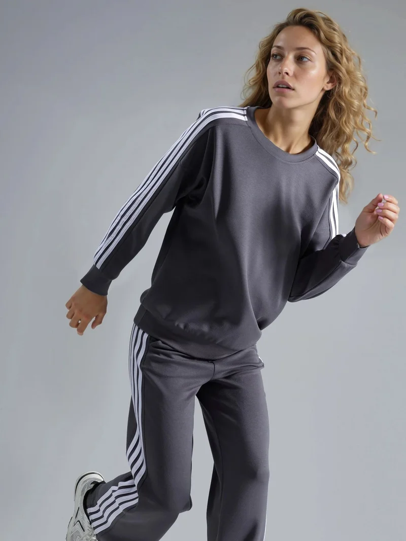 هيكاب طقم قطعتين من سويت شيرت بياقة دائرية مخطط من مودال وبنطلون مستقيم من مجموعة بيرسان